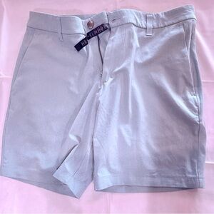 lululemon athletica Men's Light Gray Flat Front Shorts